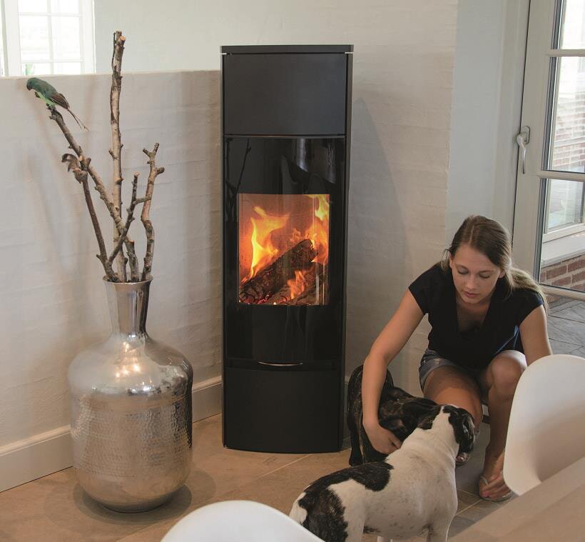 Kaminofen Jydepejsen Bella high mit Seitenfenster - 5 kW