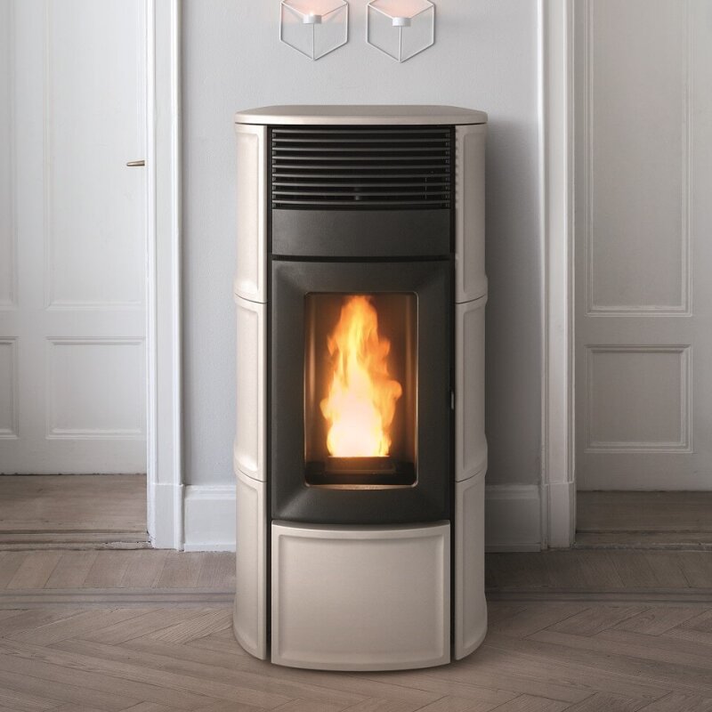 Pelletofen wassergeführt MCZ SUITE Hydromatic 24 R M2 (Anschluss hinten) - Maestro+ - 24 kW