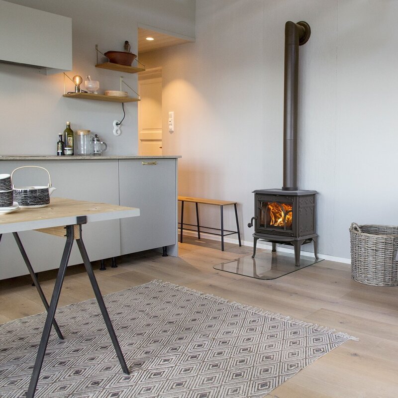 Kaminofen Gussofen Jotul F 100 Eco.2 LL - 4,9 kW - Schwarz