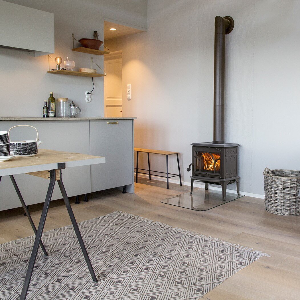 Kaminofen Gussofen Jotul F 100 Eco.2 LL - 4,9 kW - Schwarz