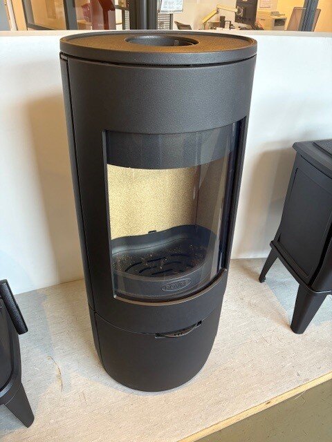 Kaminofen Dovre Bold 400 - 7 kW - Schwarz lackiert - Bauart 1 - AUSSTELLUNGSSTÜCK