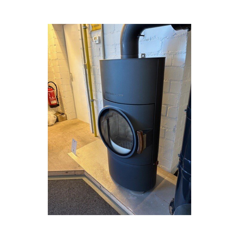 Kaminofen Austroflamm Clou Xtra 2.0 (Wärmespeicherung) - 8 kW - BRENNGERÄT